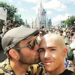 Meet your Posher, Chase